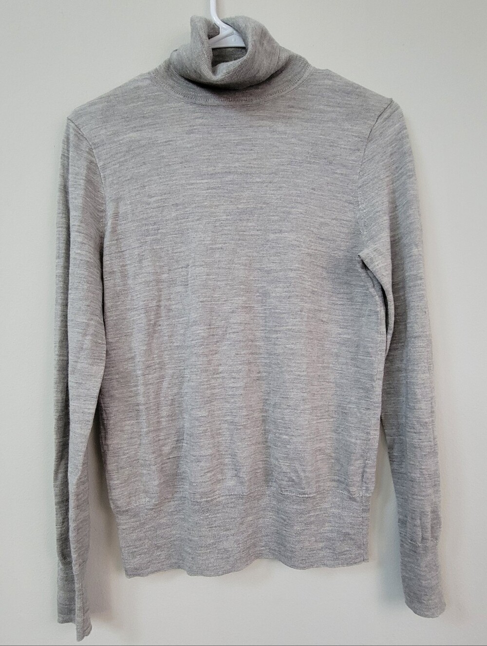 J. Crew Merino Wool Blend Turtleneck Women Size M Base Layer Lightweight Minimal